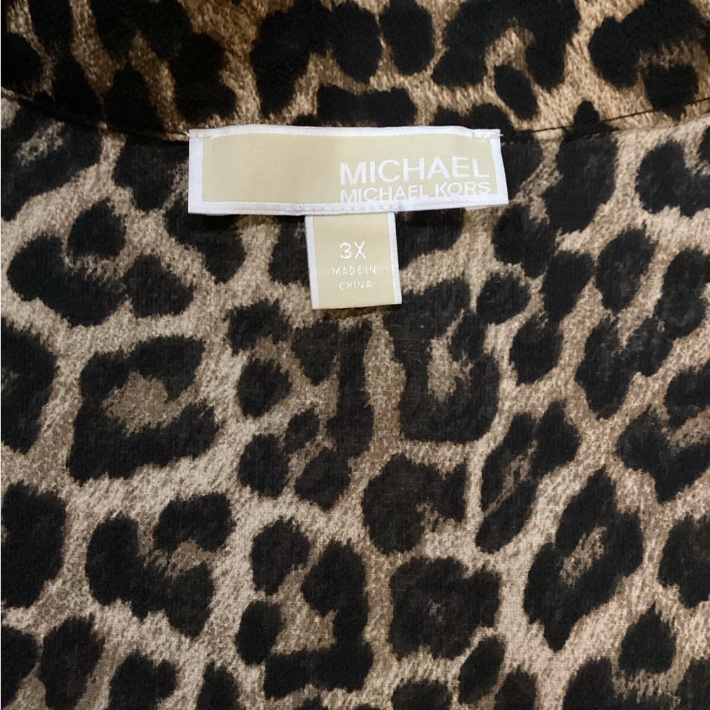 PRE-OWNED IN GREAT CONDITION SIZE 3X Michael Kors Leopard Print Bomber Jacket - Picture 6 of 10